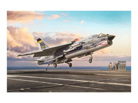 Italieri 1:72 F-8E Crusader
