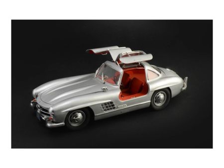 Italieri 1:16 Mercedes-Benz 300 SL Gullwing