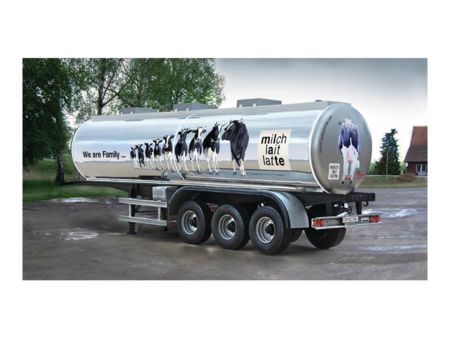 Italieri 1:24 The Familiy Swissmilk Tank Trailer