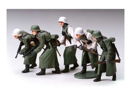 Tamiya 1:35 Figur-Set Dt. Infant. Winter (5)
