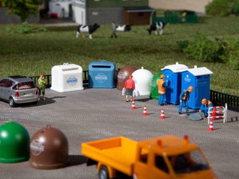 Auhagen HO / TT Mobiltoiletten, Recycling-Container