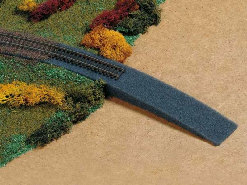 Auhagen N Bahndammauffahrt - Schaumstoff