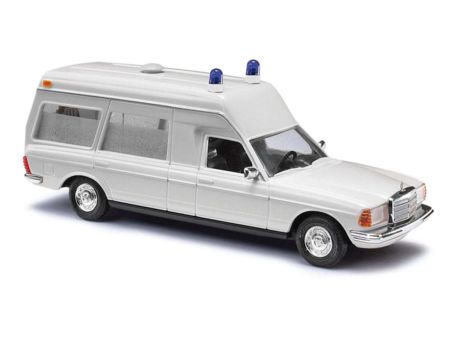 Busch HO Bausatz: Mercedes-Benz Miesen