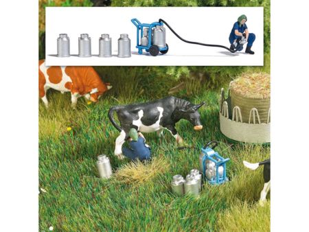 Busch HO Action Set: Mobile Melkmaschi