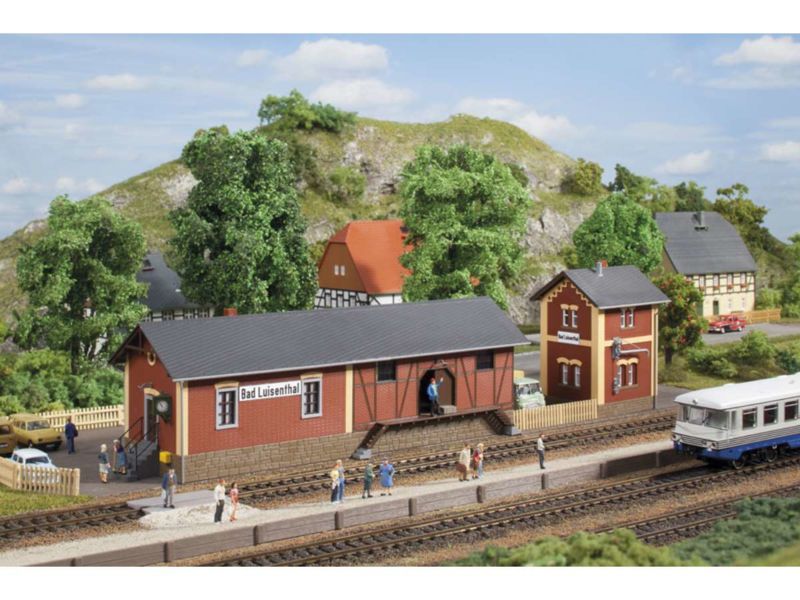 Auhagen HO Bahnhof Steinbach mit Wasserhaus