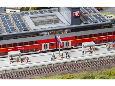 Faller HO Moderner Bahnsteig mit Zubehör