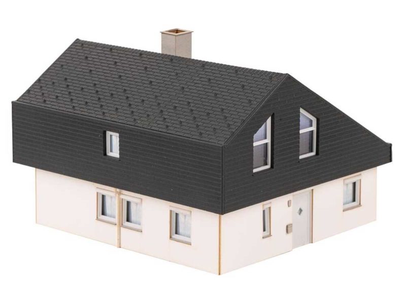 Faller HO Wohnhaus mit Plattendach