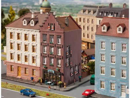Faller  Spur N Altstadthaus mit Bar