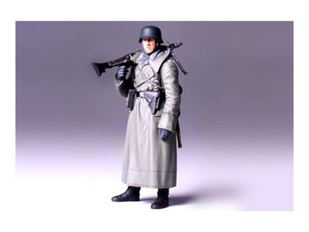 Tamiya 1:16 Figur Dt.Soldat m.Mantel u.MG