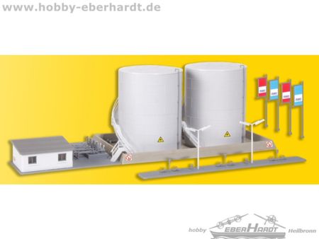 Kibri N Zwei Hochtanks MIRO mit Bürogebäude undAbfüllstation