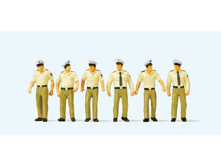 Preiser HO Polizisten in Sommeruniform, gehend. Deutschland
