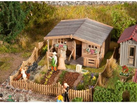 Faller HO Schrebergarten mit großem Gartenhäuschen