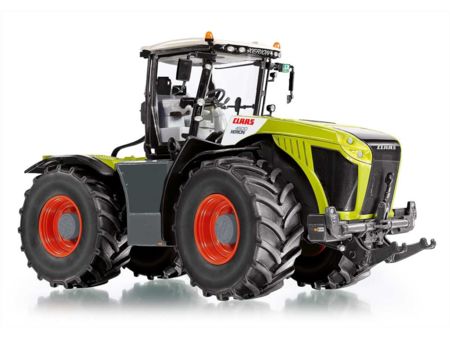 Claas Xerion 4500            