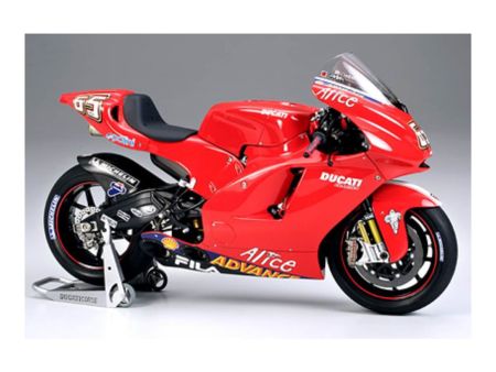Tamiya 1:12 Ducati Desmosedici #65 MotoGP´03