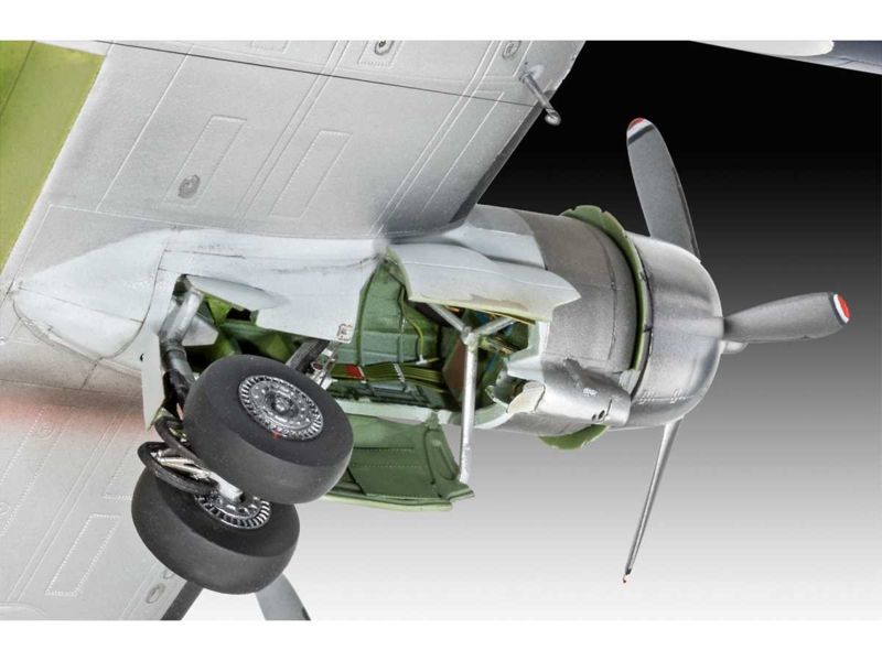 Revell  C-54D Thunderbirds Platinum E