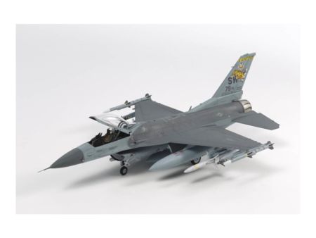 Tamiya 1:72 F-16CJ Fighting Falcon m.Zurüsttei.
