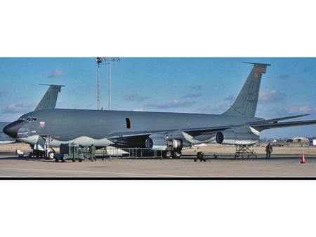 MINICRAFT 1/144 KC-135E Shamu