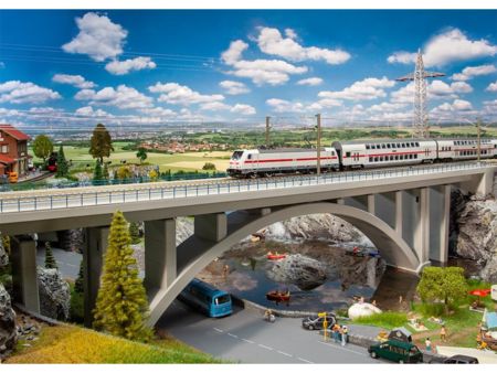 Faller HO Moderne Bogenbrücke