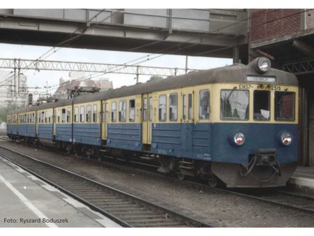 Piko HO E-Triebzug EN 57 PKP IV