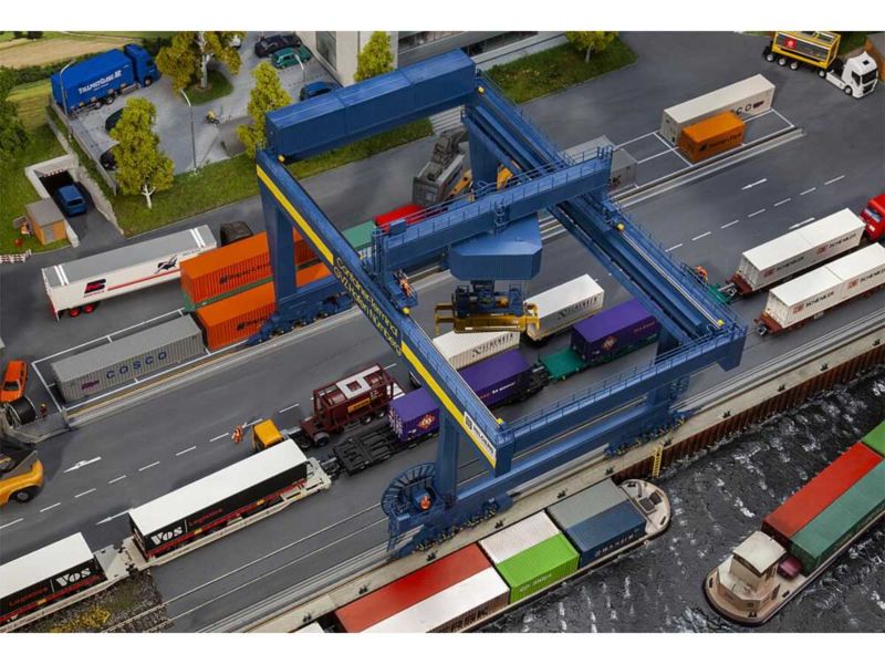 Faller H0 Containerbrücke GVZ Hafen Nürnberg