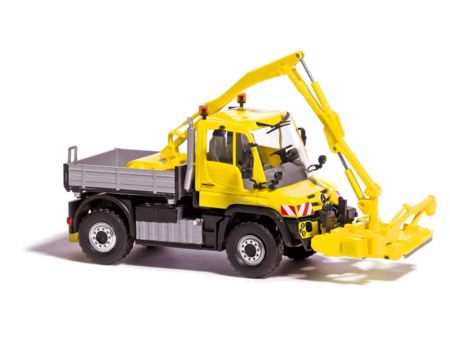 Busch U430 mit Mähwerk, gelb