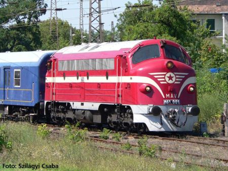 PIKO HO Diesellok NoHAB MAV IV für System Märklin MFX-Sound