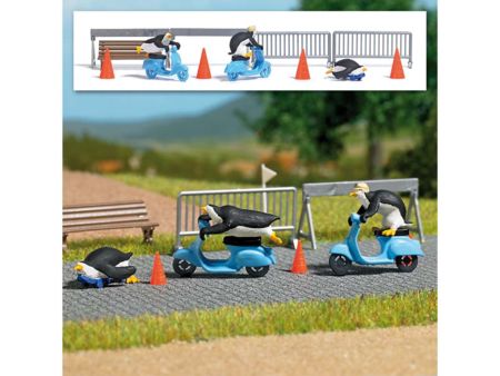 Busch HO Action Set: Pinguine Rollerfa