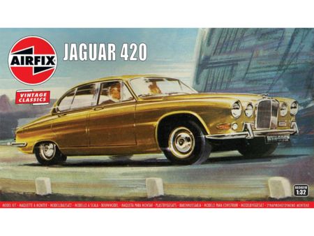 Airfix 1/32 Jaguar 420