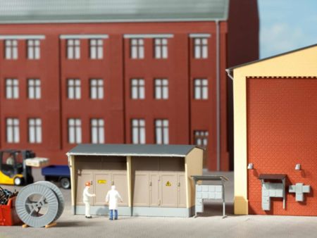 Auhagen H0 Trafostation mit Zubehör