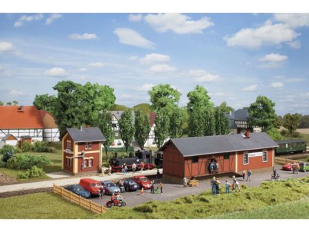 Auhagen HO  Bahnhof Steinbach mit Wasserhaus