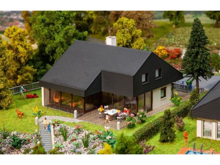 Faller HO Architektenhaus mit Plattendach