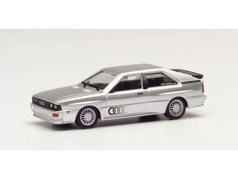 Kit 2 Adhesivos plata QUATTRO ORIGINAL AUDI 4G0064317AZ7G | Tienda de