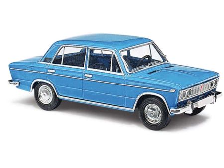 Busch Lada 1500 hellblau