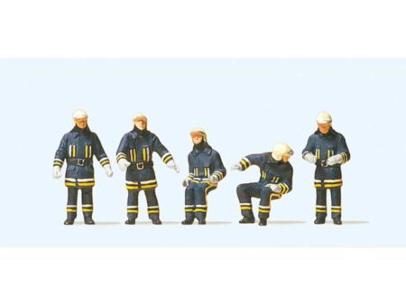 Preiser HO Feuerwehrmänner in moderner Einsatz- kleidung. Am