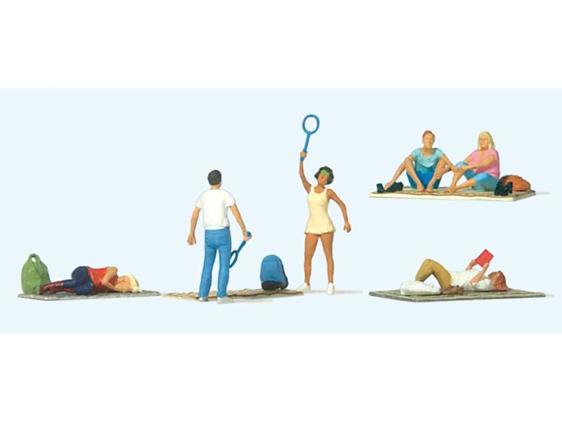 Preiser HO Auf dem Rasen