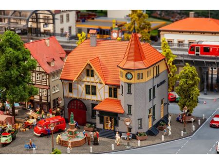 Faller HO Rathaus mit Feuerwehrgarage