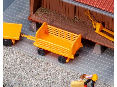 Faller H0 2 Bahnsteigwagen, orange