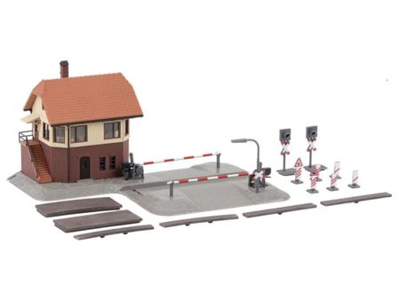 Faller Spur N  Bahnübergang mit Stellwerk