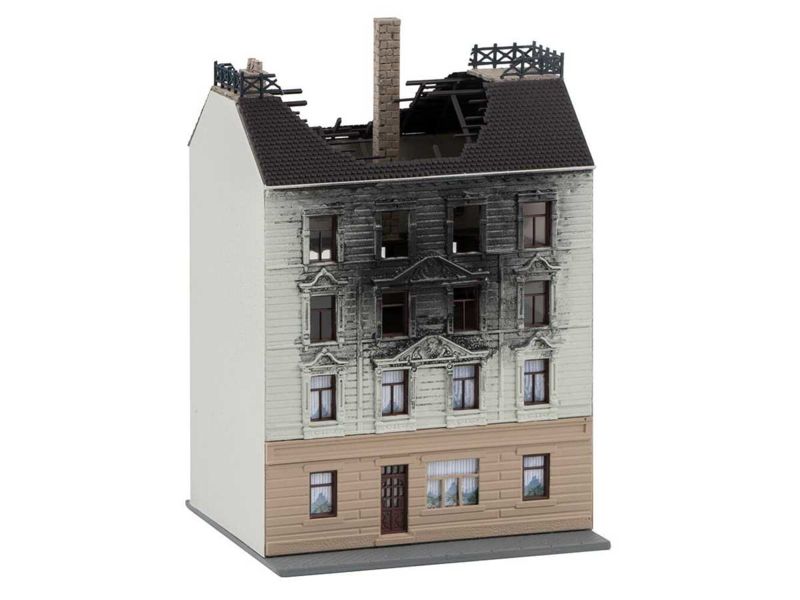Faller N Brennendes Wohnhaus