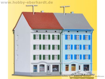 Kibri Z Stadthaus mit Ladengeschäft, 2 Stück