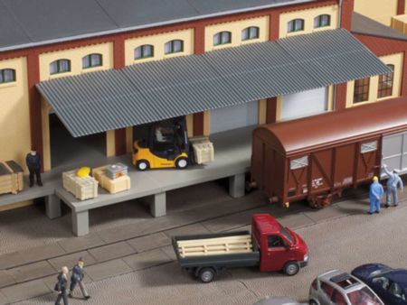 Auhagen H0 Rampe mit Dach