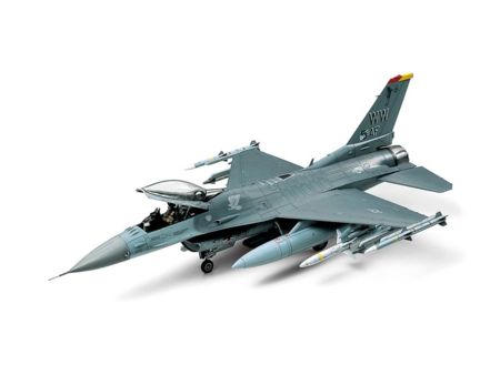 Tamiya 1:48 F-16CJ Fighting Falcon Lockheed Mar