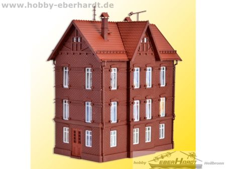 Vollmer H0 Eisenbahner-Wohnhaus mit First