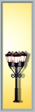 Viessmann N Parklaterne dreiflammig, schwarz,3 LEDs warmweiß