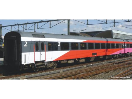 Piko HO Personenwagen ICR 2. Kl. Fyra V