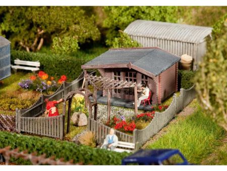 Faller HO Schrebergarten mit Gartenlaube
