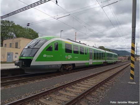 PIKO HO Dieseltriebwagen 