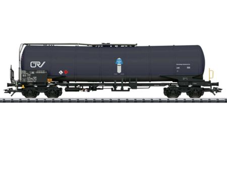Trix HO Kesselwagen On Rail