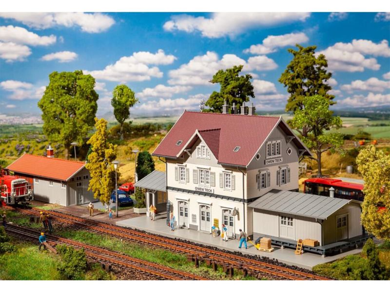 Faller H0 Bahnhof Owen
