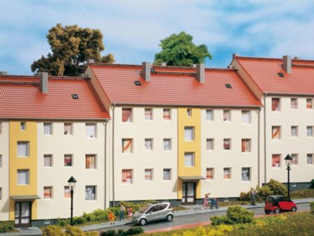 Auhagen H0 Mehrfamilienhaus